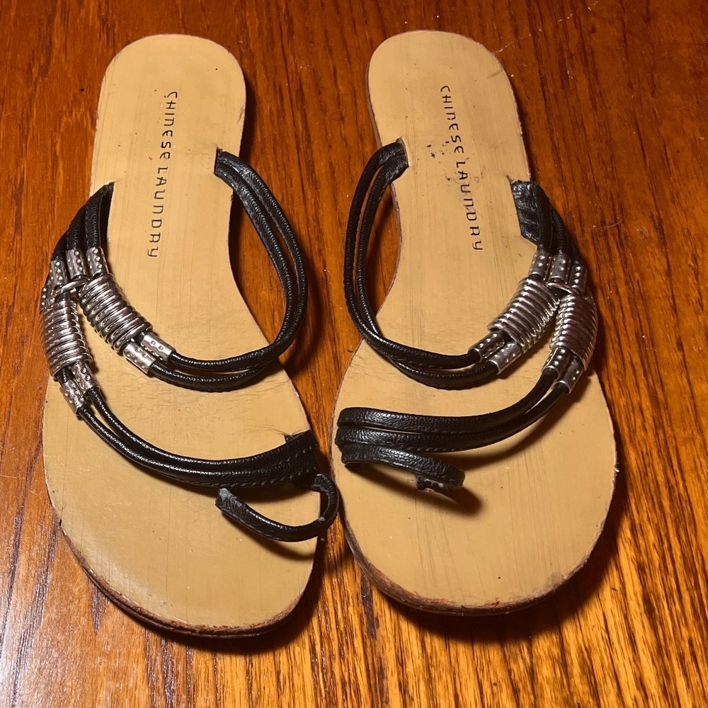 Chinese laundry slippers size 8 black with silver enhancements flat slippers